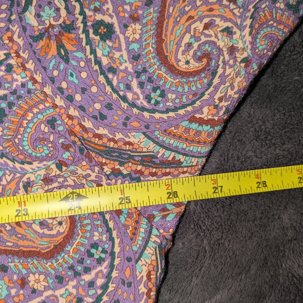 Elegant Multicolor Paisley Blouse - Picture 3 of 5